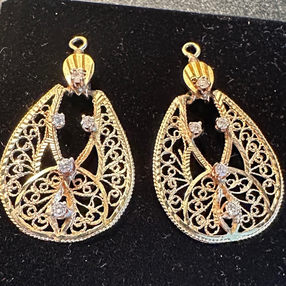 British Home Stores 14 Karat real DIAMOND earrings